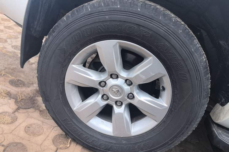Used Toyota Prado 2015 2.7L Automatic Standard Edition Right Rear Wheel Hub