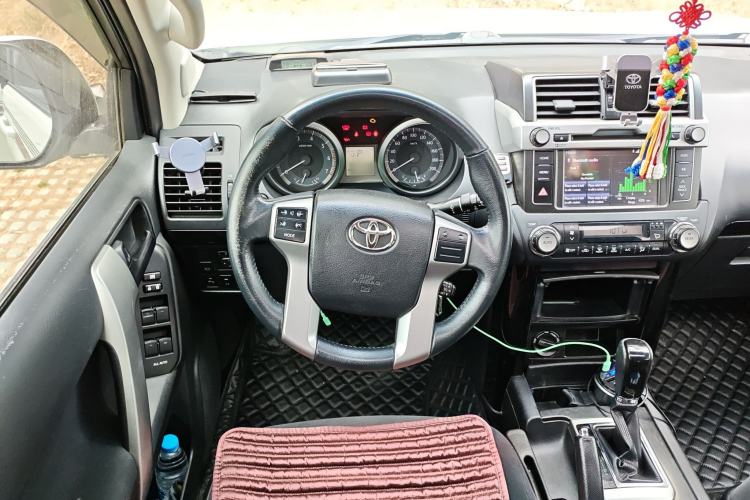 Used Toyota Prado 2015 2.7L TXL Middle East Version Steering Wheel