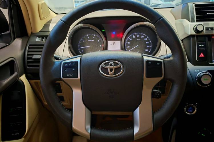 Used Toyota Prado 2015 2.7L TXL Middle East Version Steering Wheel