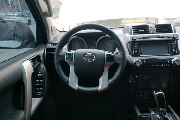 Used Toyota Prado 2015 2.7L Automatic Standard Edition Steering Wheel