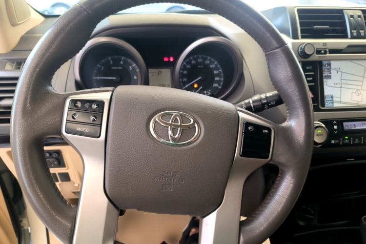 Used Toyota Prado 2015 2.7L Automatic Luxury Edition Steering Wheel