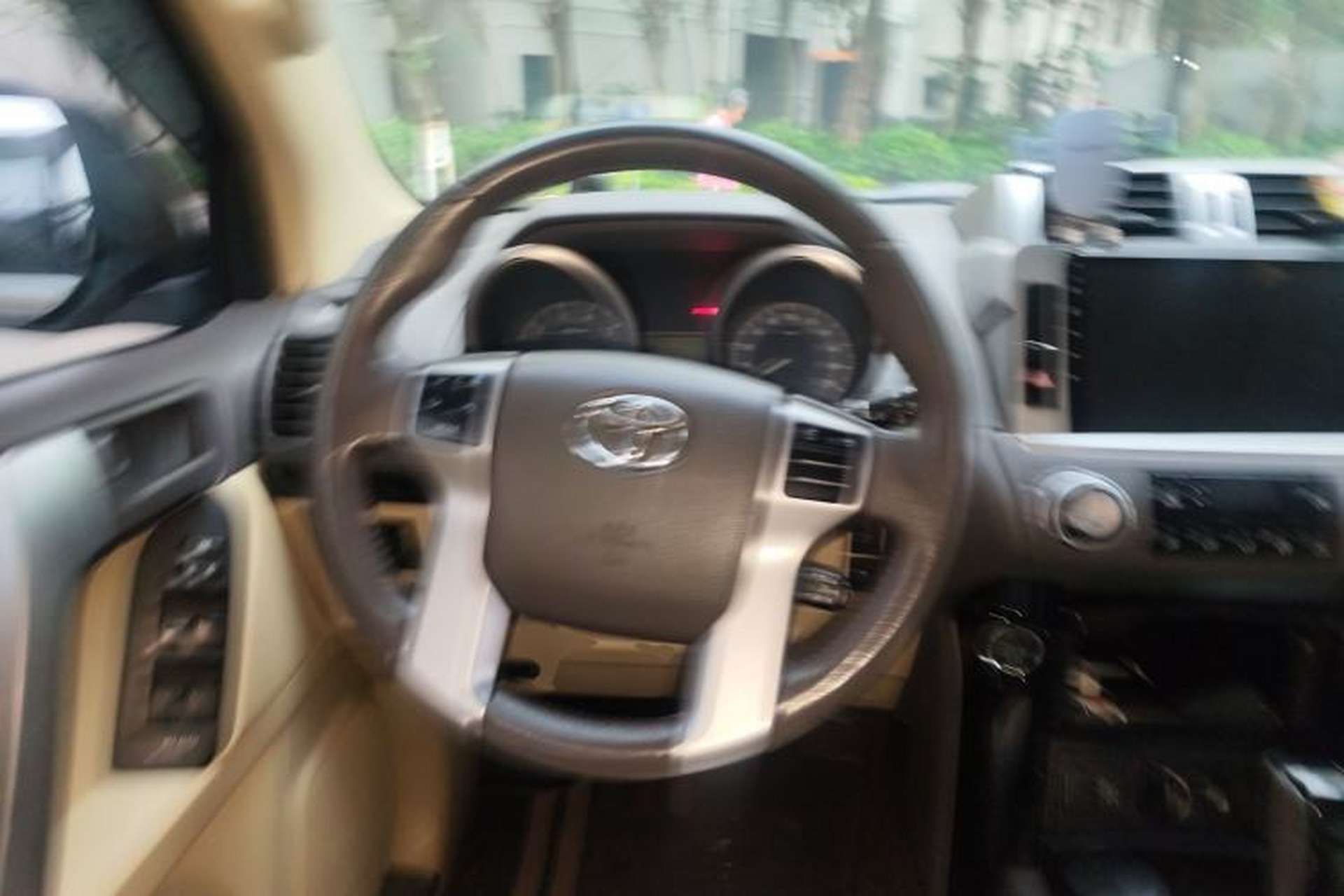 Used Toyota Prado 2015 4000 Middle East Edition Steering Wheel