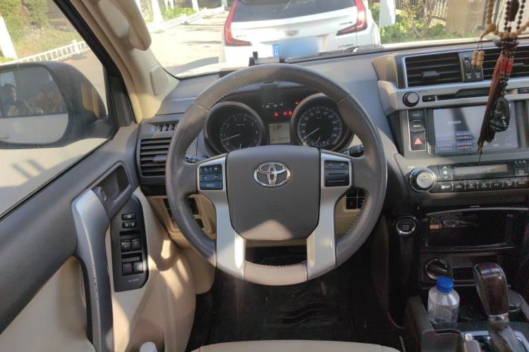Used Toyota Prado 2015 2.7L Automatic Standard Edition Steering Wheel