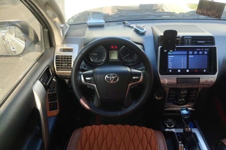 Used Toyota Prado 2015 2.7L Automatic Standard Edition Steering Wheel