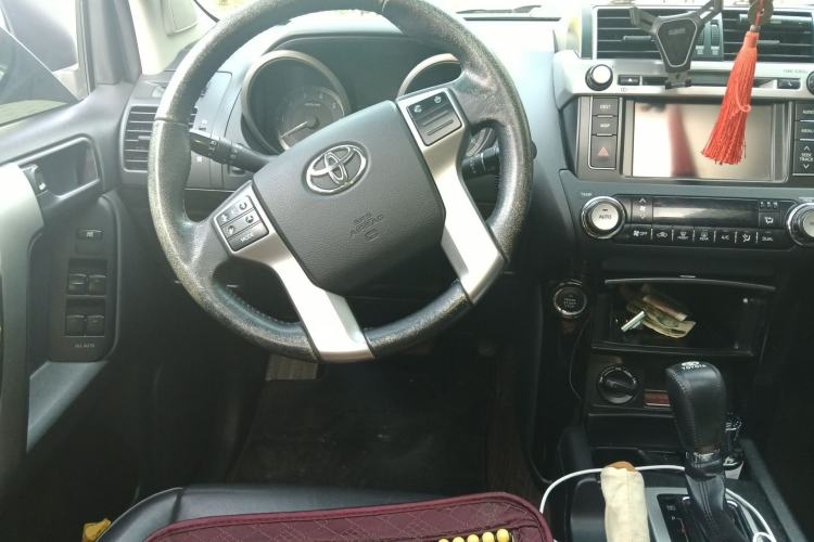 Used Toyota Prado 2015 2.7L Automatic Luxury Edition Steering Wheel
