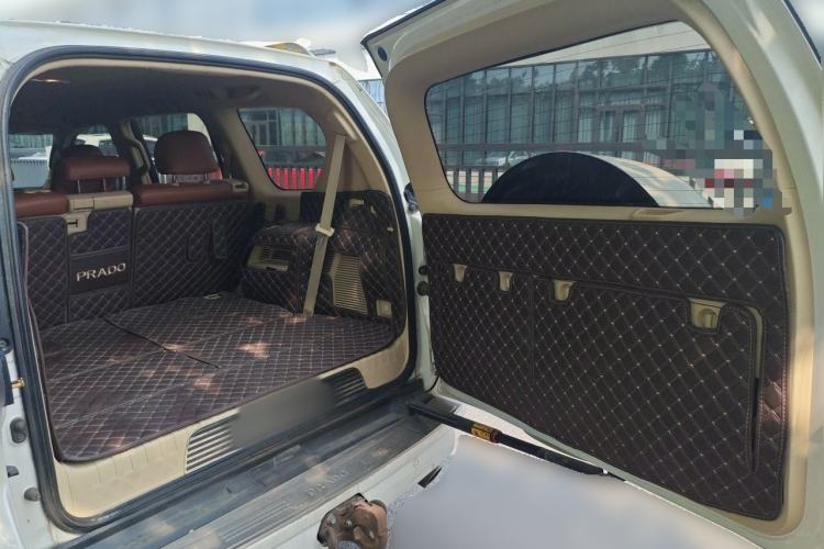Used Toyota Prado  Trunk