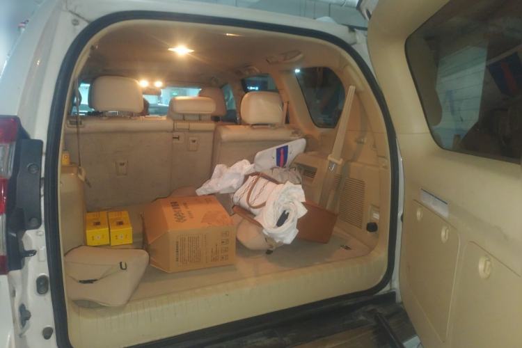 Used Toyota Prado 2015 2.7L TXL Middle East Version Trunk