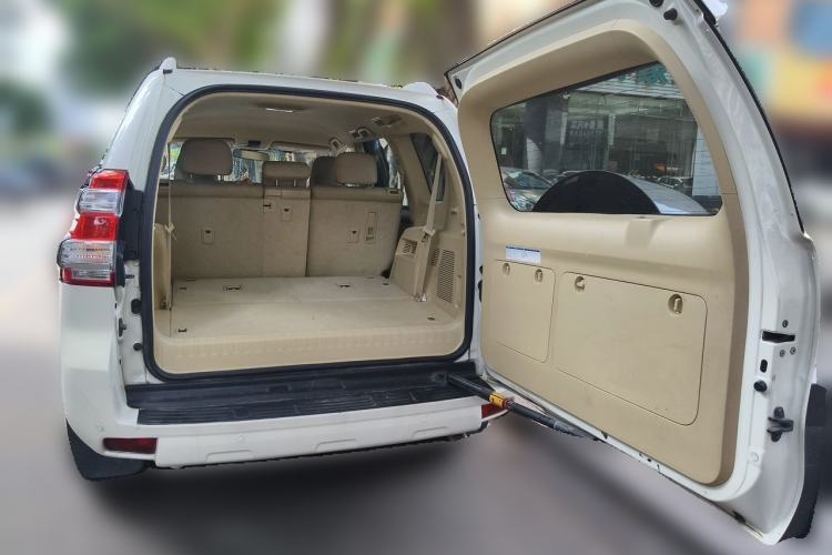 Used Toyota Prado  Trunk