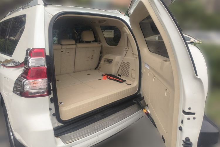 Used Toyota Prado  Trunk