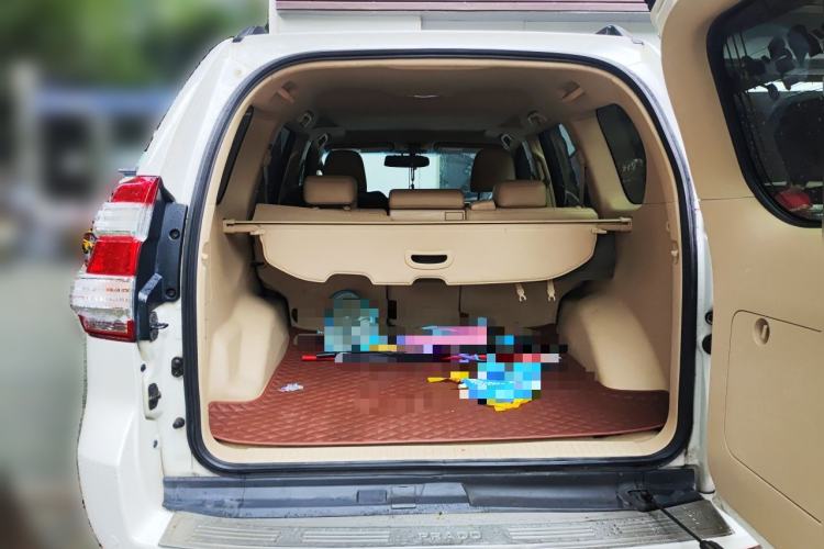 Used Toyota Prado 2015 2.7L Automatic Standard Edition Trunk