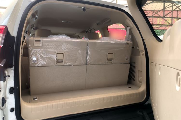 Used Toyota Prado 2015 2.7L Automatic Luxury Edition Trunk
