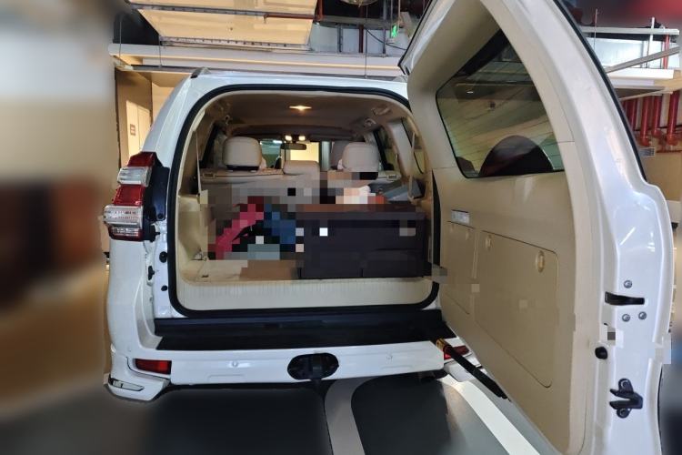 Used Toyota Prado  Trunk