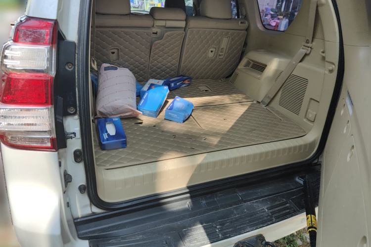 Used Toyota Prado  Trunk