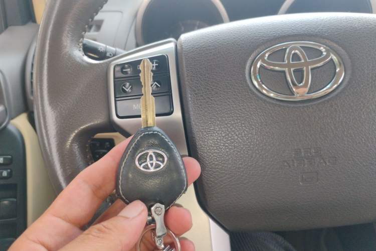 Used Toyota Prado  Vehicle Key