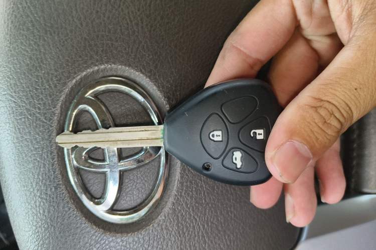 Used Toyota Prado  Vehicle Key