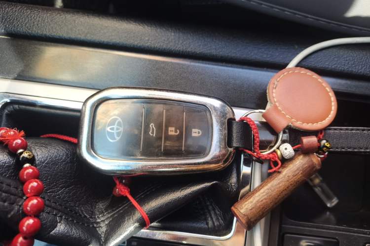 Used Toyota Prado 2015 2.7L Automatic Standard Edition Vehicle Key