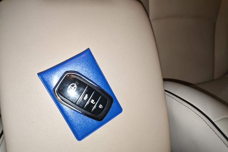 Used Toyota Prado  Vehicle Key