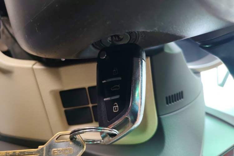 Used Toyota Prado 2015 2.7L Parallel Import Vehicle Key