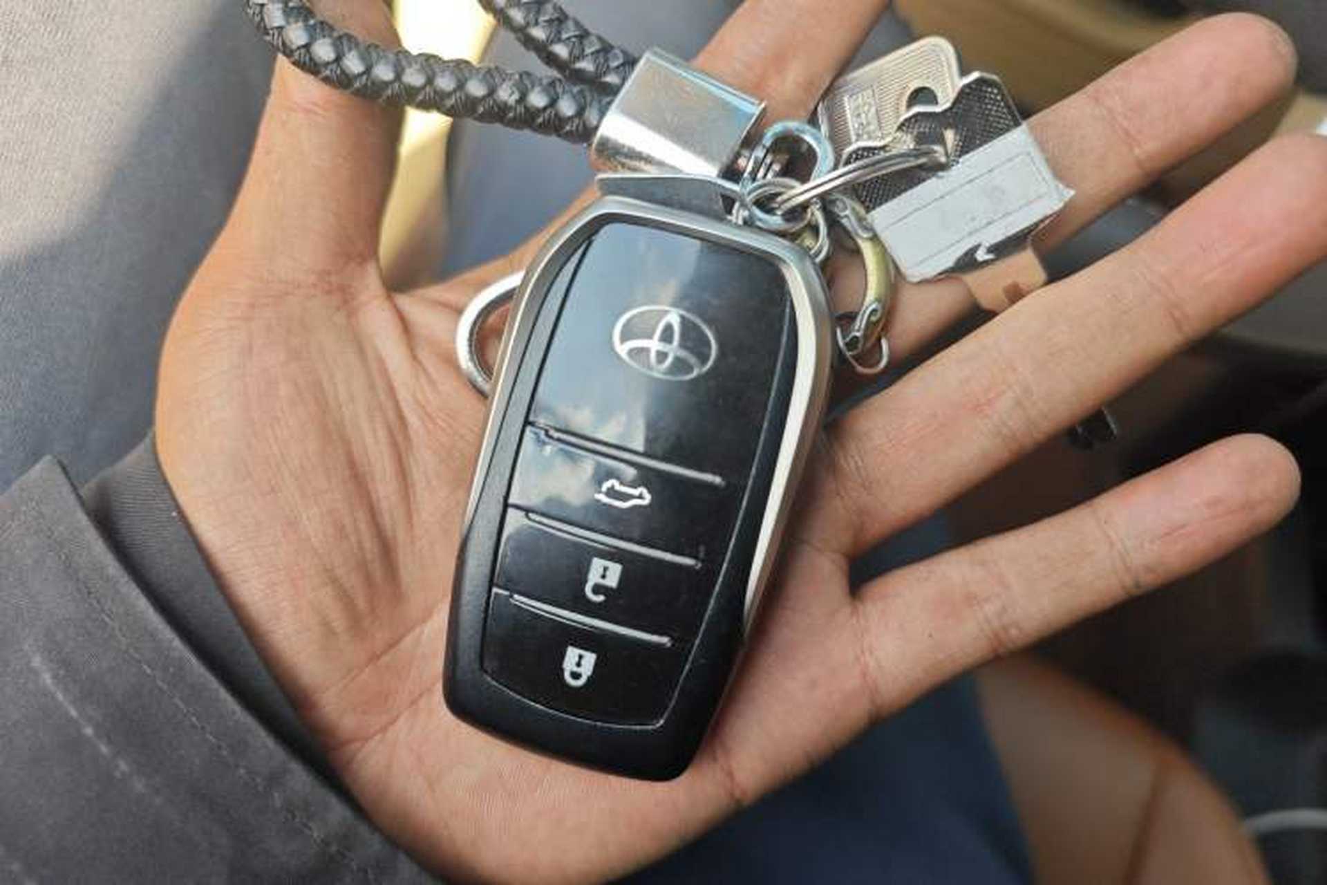 Used Toyota Prado 2015 2.7L Automatic Luxury Edition Vehicle Key