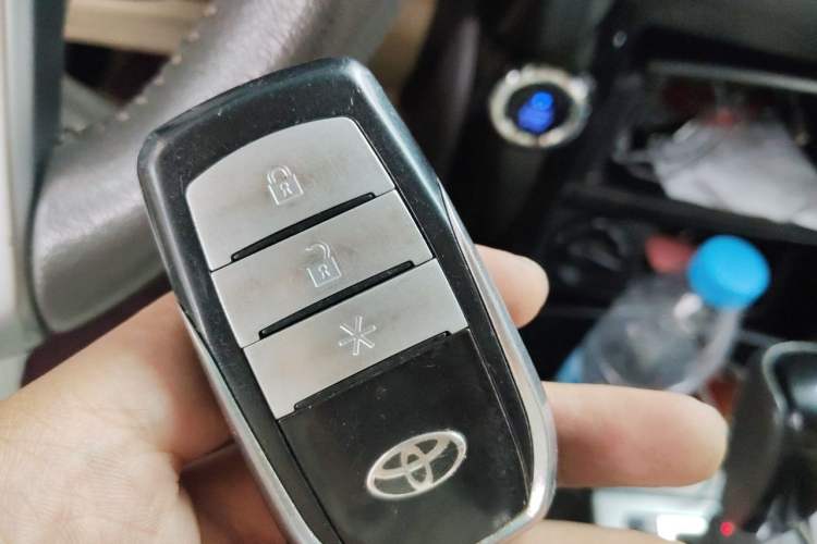 Used Toyota Prado  Vehicle Key