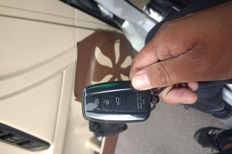 Used Toyota Prado  Vehicle Key