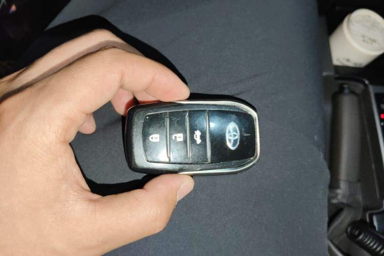Used Toyota Prado  Vehicle Key