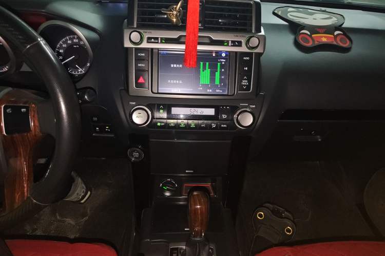 Used Toyota Prado 2016 2.7L Automatic Standard Edition Audio And AC Panel