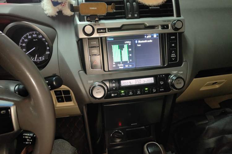 Used Toyota Prado  Audio And AC Panel
