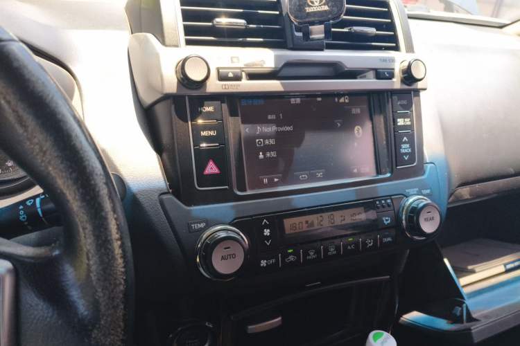Used Toyota Prado 2016 3.5L Automatic TX-L NAVI Audio And AC Panel