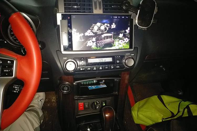 Used Toyota Prado 2016 3.5L Automatic TX-L Audio And AC Panel