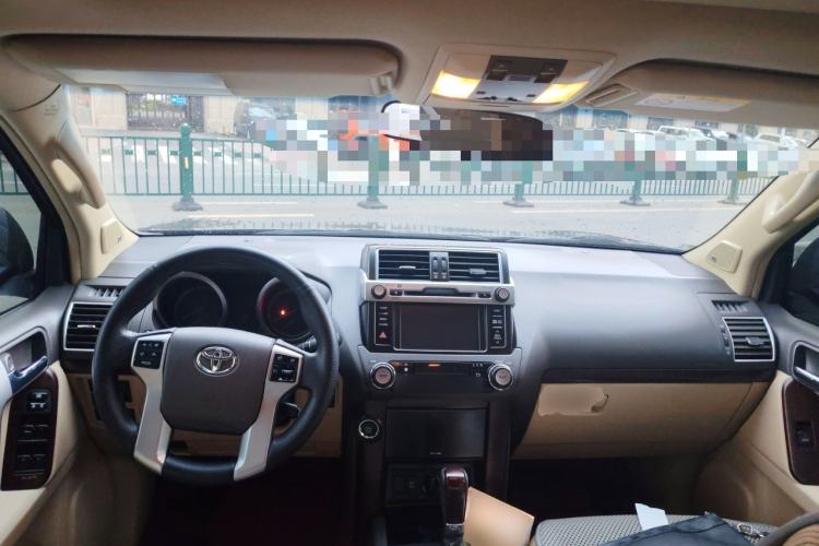 Used Toyota Prado 2016 3.5L Automatic TX-L NAVI Center Console