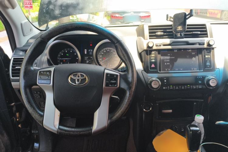 Used Toyota Prado 2016 3.5L Automatic TX-L NAVI Center Console