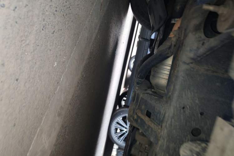 Used Toyota Prado 2016 3.5L Automatic TX-L NAVI Chassis Front Left