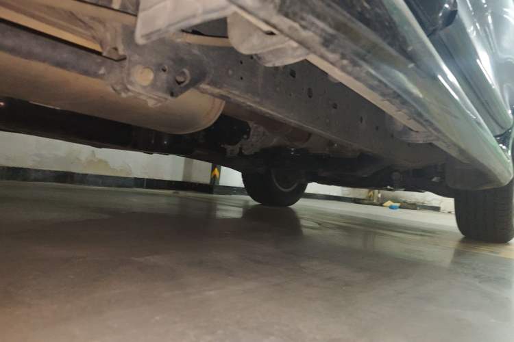 Used Toyota Prado 2016 2.7L Automatic Standard Edition Chassis Rear Right
