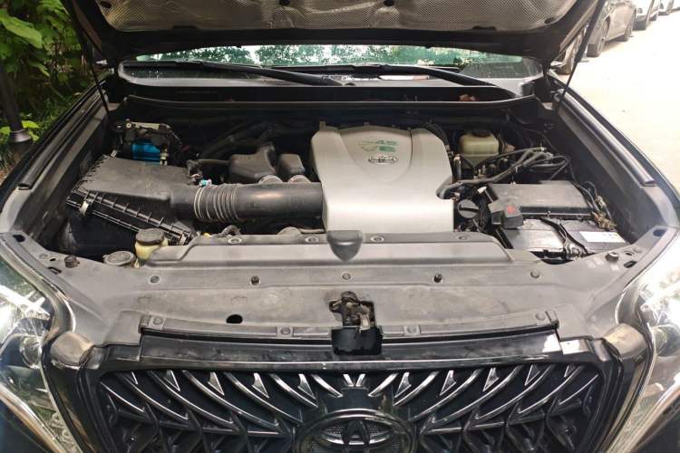 Used Toyota Prado 2016 3.5L Automatic TX-L NAVI Engine Bay