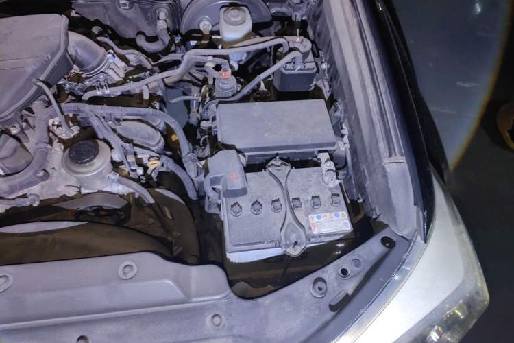 Used Toyota Prado 2016 2.7L Automatic Standard Edition Engine Bay Left