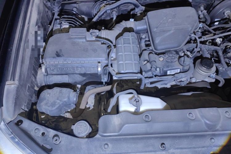 Used Toyota Prado 2016 2.7L Automatic Standard Edition Engine Bay Right