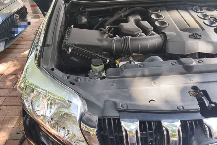 Used Toyota Prado  Engine Bay Right