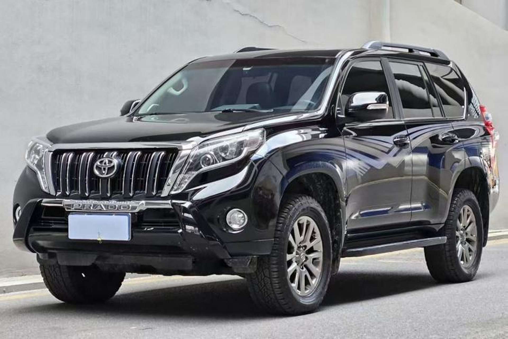 Used Toyota Prado 2016 2.7L Automatic Standard Edition Front Left 45 Deg