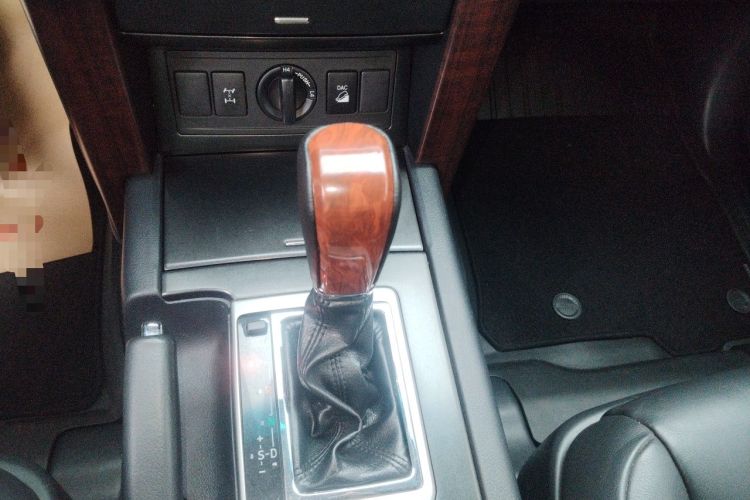 Used Toyota Prado 2016 3.5L Automatic TX-L NAVI Gear Lever