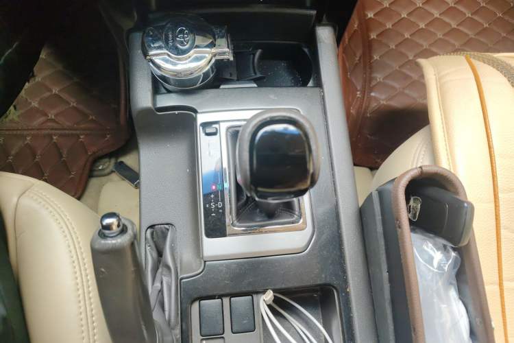 Used Toyota Prado  Gear Lever