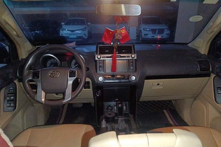 Used Toyota Prado 2016 2.7L Automatic Standard Edition Headliner