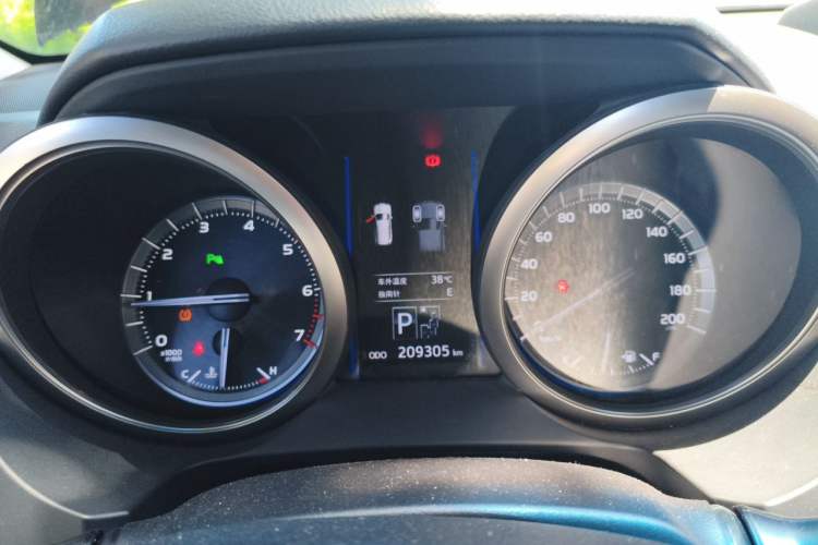 Used Toyota Prado 2016 3.5L Automatic TX-L NAVI Instrument Cluster