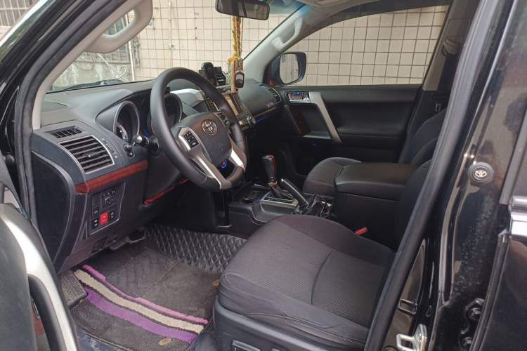 Used Toyota Prado  Left Front Seat