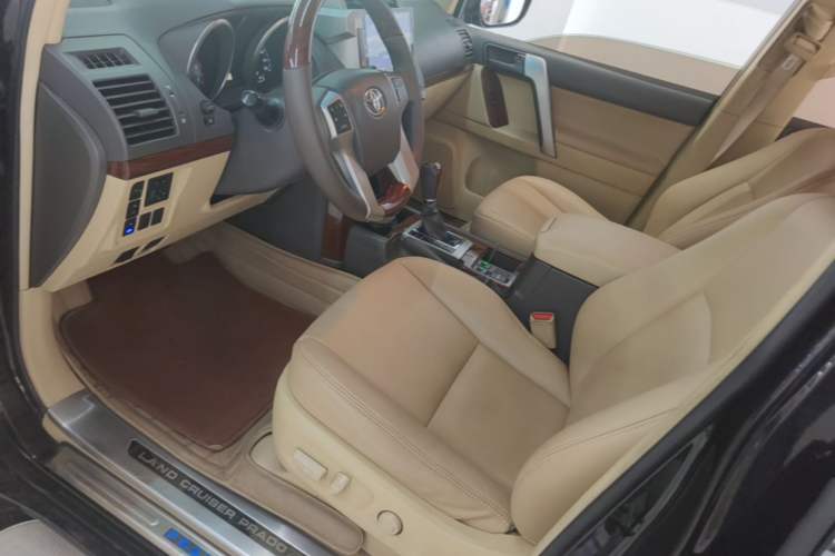 Used Toyota Prado 2016 2700 TX 7-Seater Middle East Version Left Front Seat