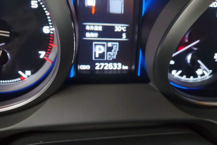 Used Toyota Prado 2016 3.5L Automatic TX-L NAVI Odometer Close Up