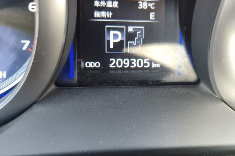 Used Toyota Prado 2016 3.5L Automatic TX-L NAVI Odometer Close Up