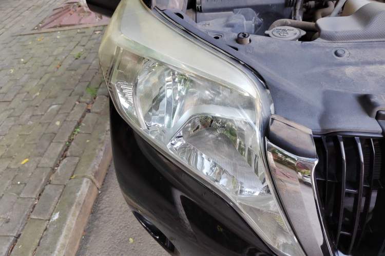Used Toyota Prado 2016 2.7L Automatic Standard Edition Right Front Headlight