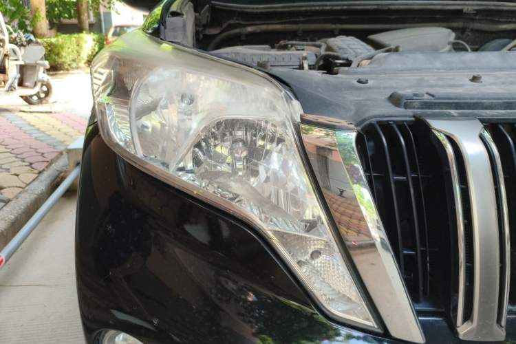 Used Toyota Prado 2016 2.7L Automatic Standard Edition Right Front Headlight