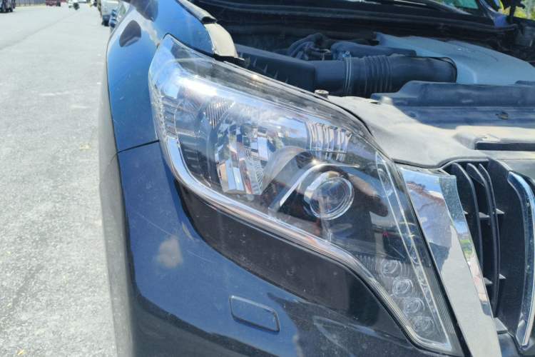 Used Toyota Prado 2016 3.5L Automatic TX-L NAVI Right Front Headlight